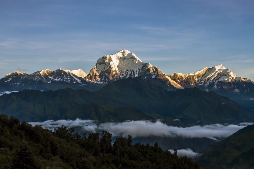 10 Reasons You Should Hire a Trekking Guide