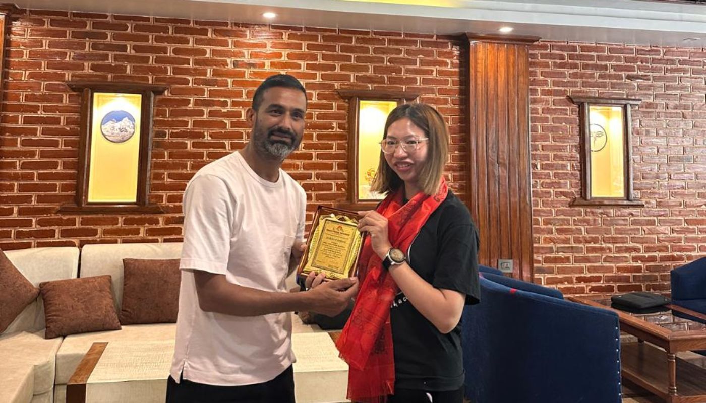 Certificate distribution after success trek