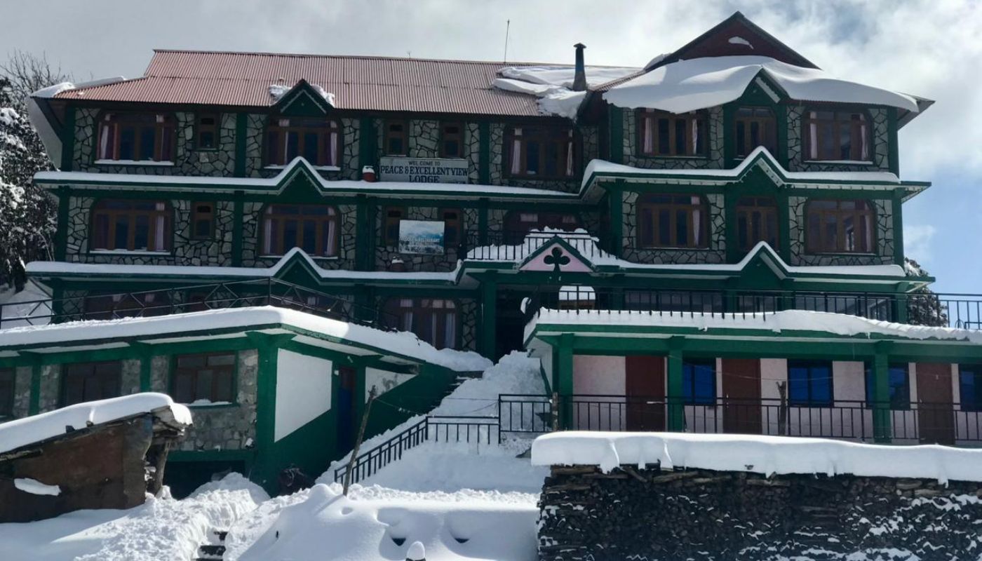 Cozy Tea Houses and Lodges Along the Trek