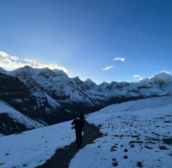 on the way to Thorang-la Pass