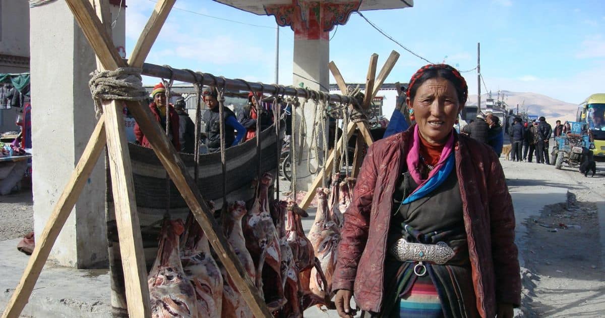 local market in tibet