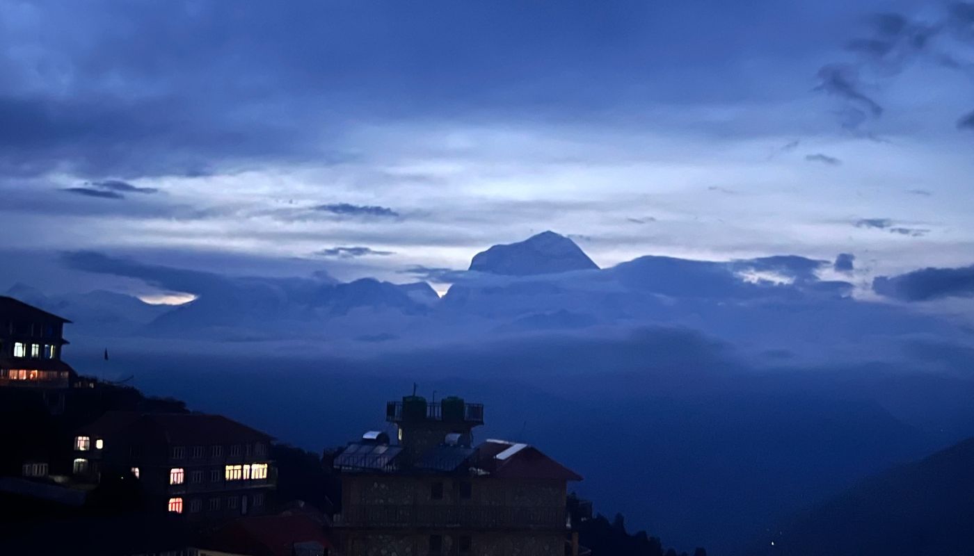 view from ghorepani poon hill mt dhaulagiri