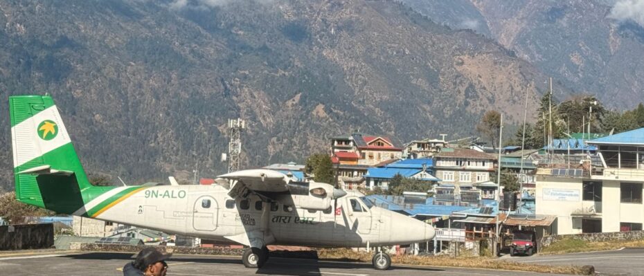 Plane at the lukla airport 